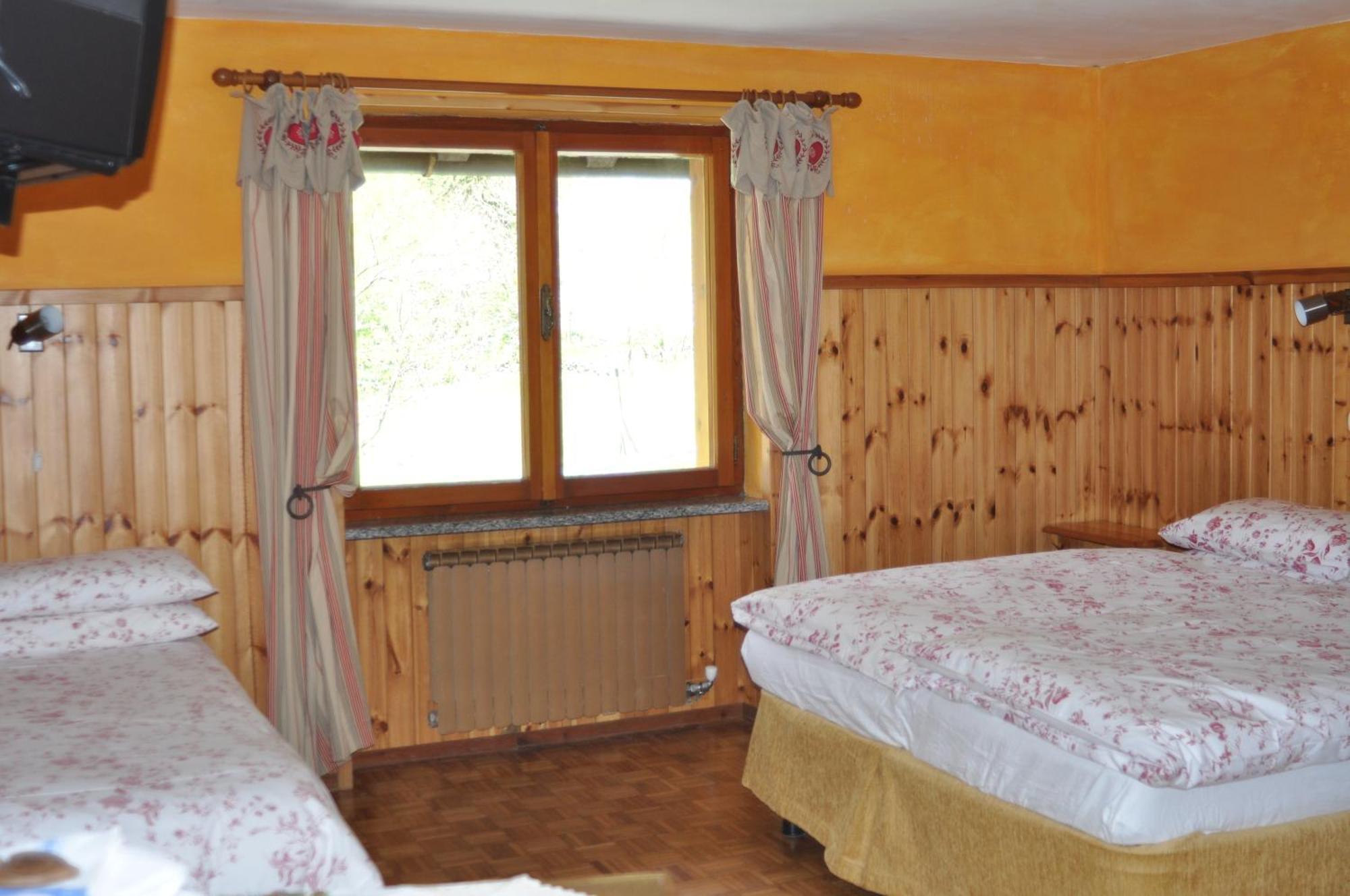 Hotel Flora Alpina Gressoney-Saint-Jean Quarto foto